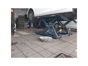 Ножничный подъемник короткий г/п 2800 кг. Velyen арт. 4EE1150